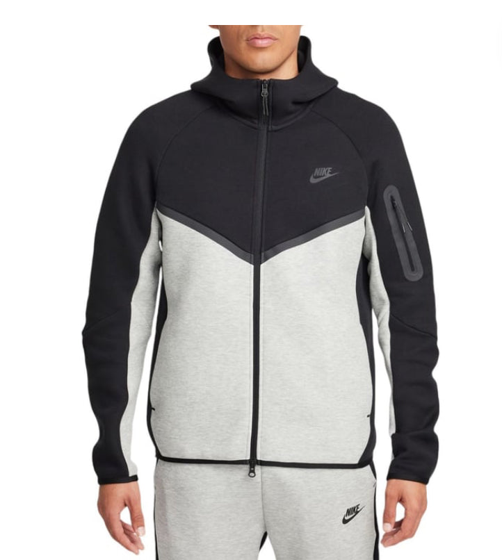 Nike ijumpman Men's Tech Fleece Windrunner
Full-Zip Hoodie