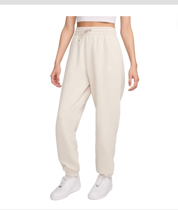 Nike ijumpman Sportswear
Women's Royal Pulse Fleece Phoenix High-Waisted Oversized
Sweatpants