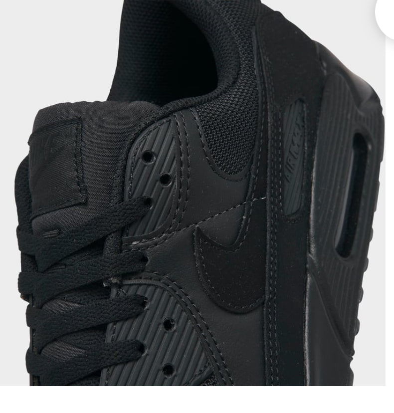 Nike Men's White & Black Air Max 90 Casual Shoes