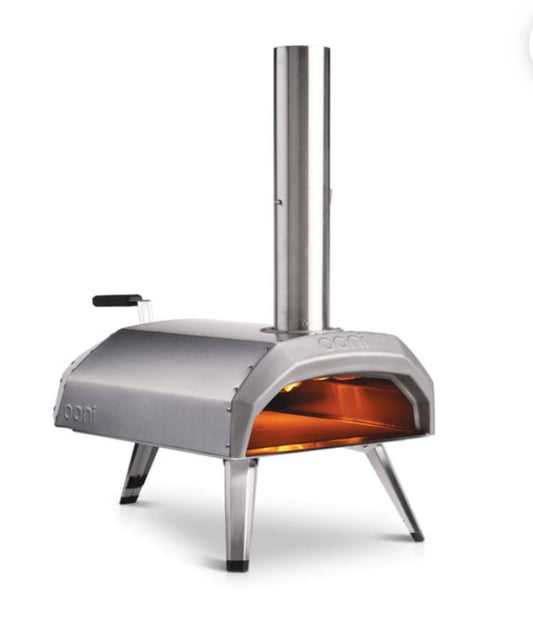 Ooni Karu 12 Insulated
Steel Hearth Wood Fired
Outdoor Pizza Oven and 14” Pizza Peel