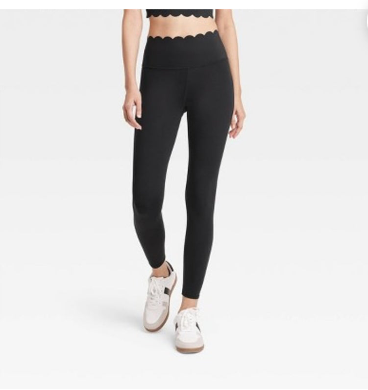 JoyLab Women's Scallop Detail High-Rise
7/8 Leggings