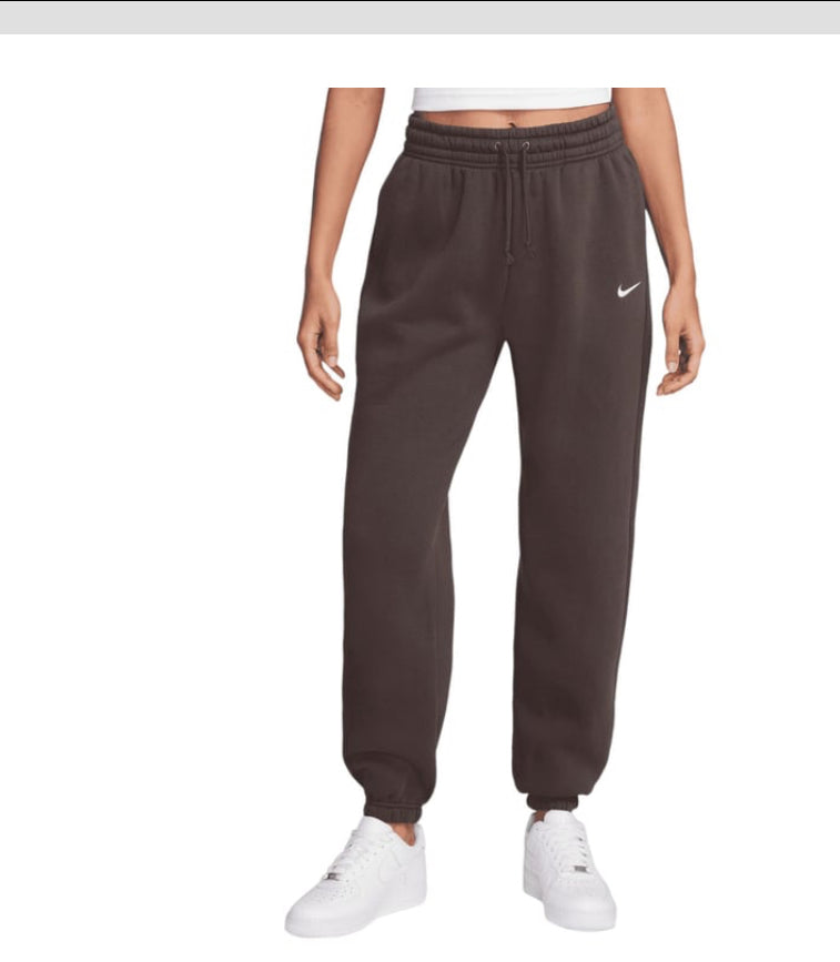 Nike ijumpman Sportswear
Women's Royal Pulse Fleece Phoenix High-Waisted Oversized
Sweatpants