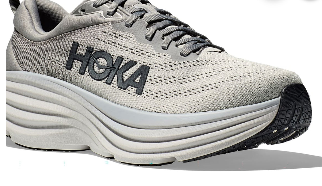 HOKA ijumpman Women's Bondi 8
Running Shoes