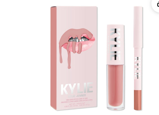 KYLIE COSMETICS Mini
Matte 2-Piece Lip Kit
0.10z