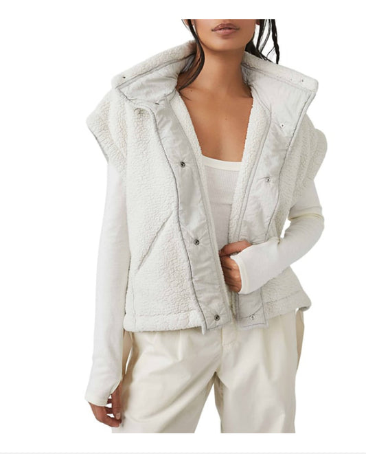 iKimK FP Movement by Free People Women's Scout It Out Fleece Vest Birch Tree